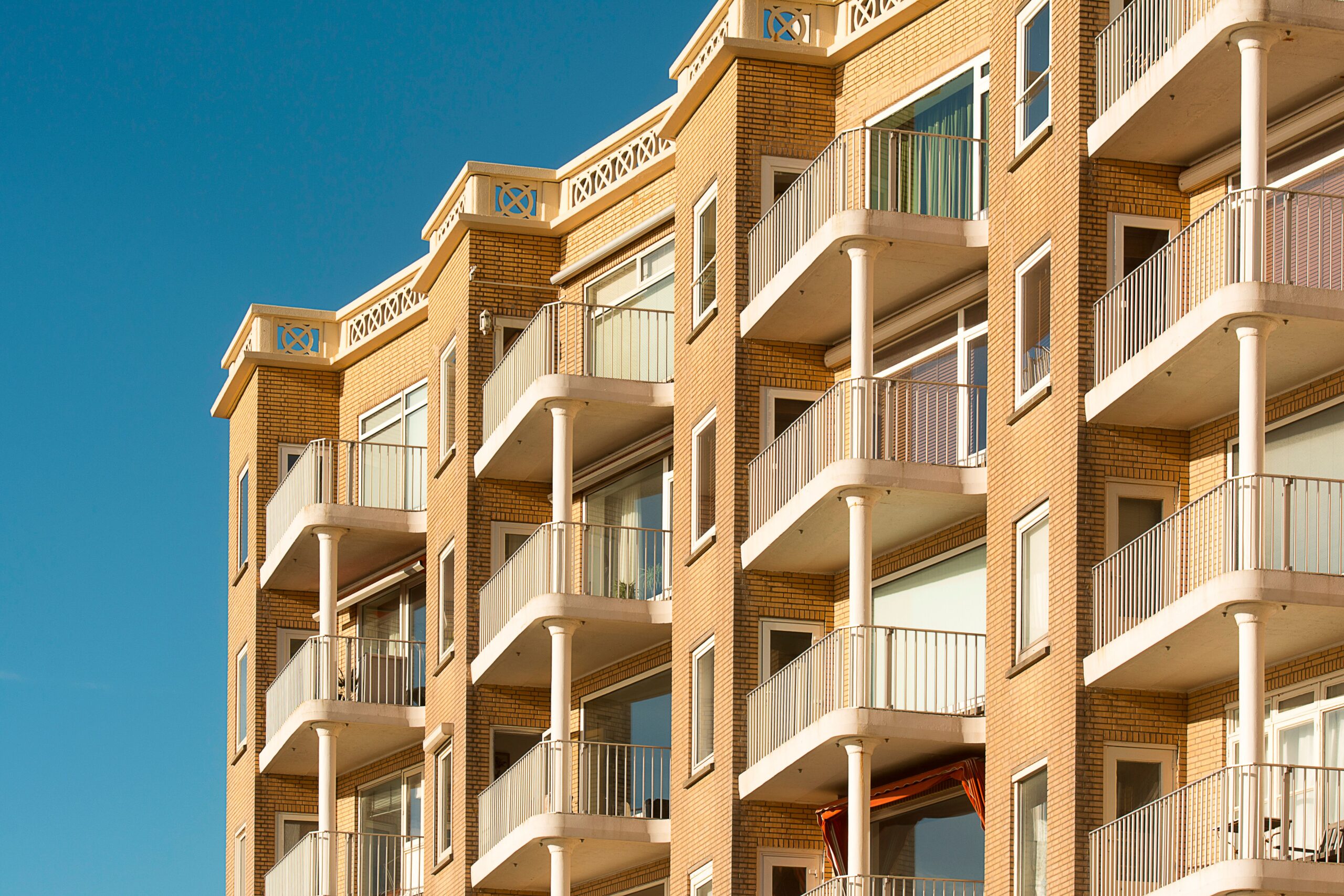 Multifamily modern